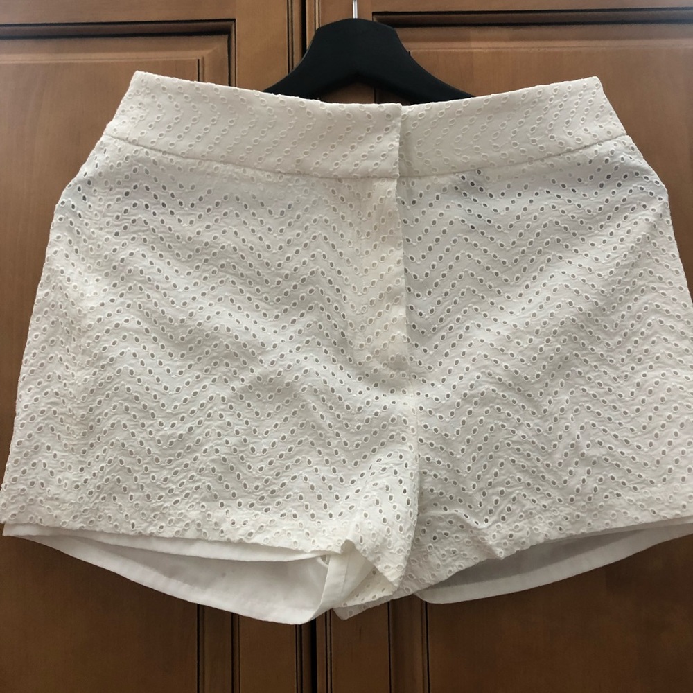 Express size 4 white shorts